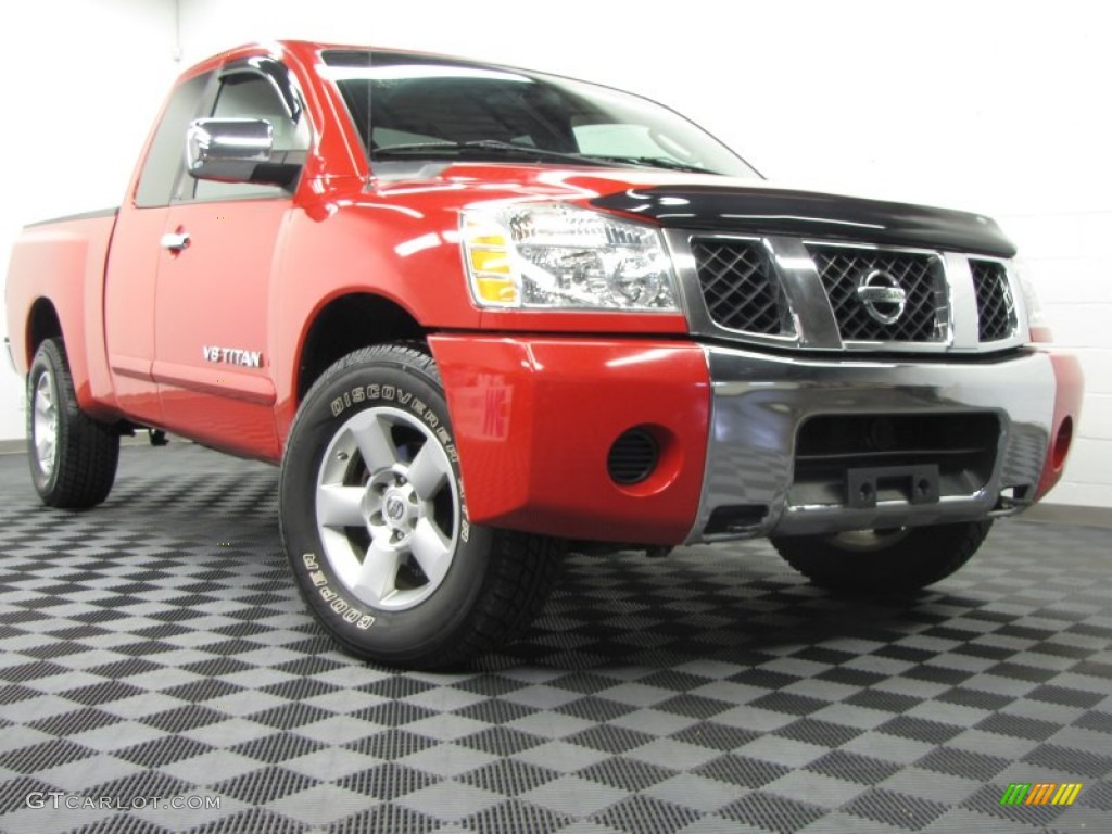 2005 Titan SE King Cab 4x4 - Red Alert / Graphite/Titanium photo #1