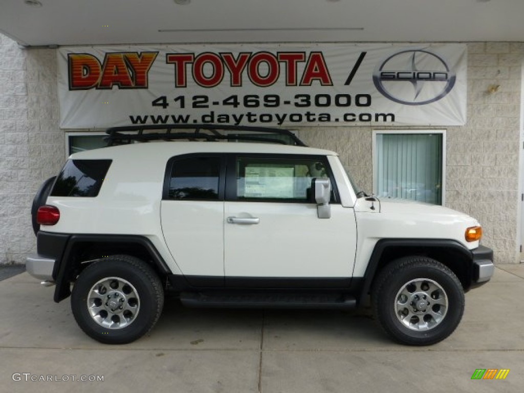 2012 FJ Cruiser 4WD - Iceberg White / Dark Charcoal photo #1