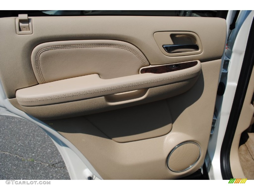 2010 Cadillac Escalade Hybrid AWD Cashmere/Cocoa Door Panel Photo #69549603