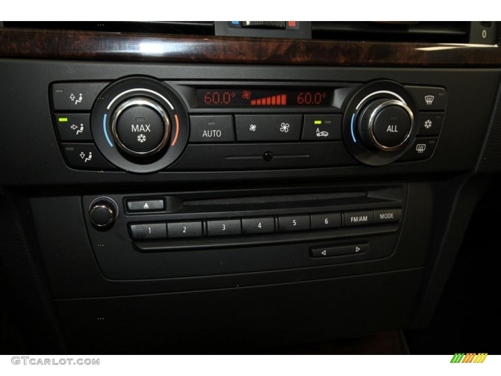 2010 BMW 3 Series 328i Convertible Controls Photo #69550329