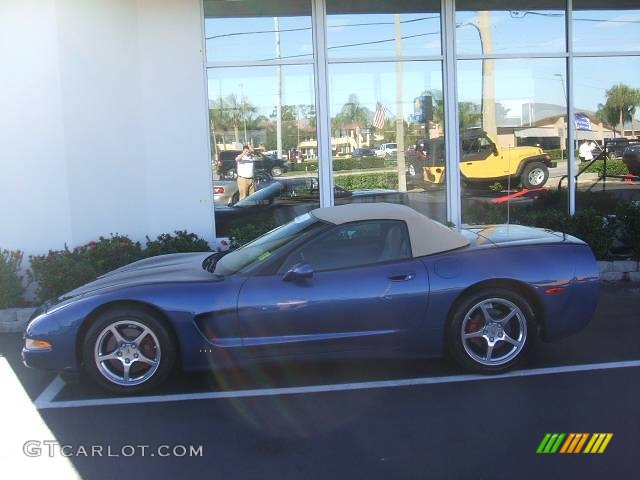 2002 Corvette Convertible - Electron Blue Metallic / Light Oak photo #2