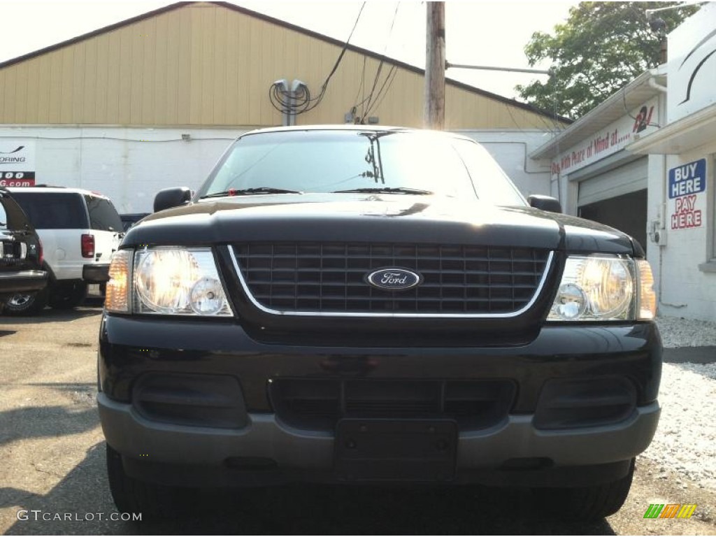 2002 Explorer XLT 4x4 - Black Clearcoat / Midnight Grey photo #2