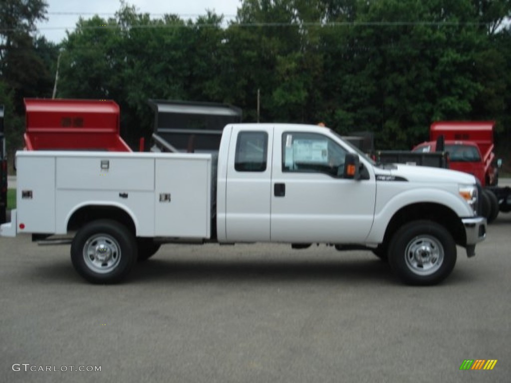 2012 F350 Super Duty XL SuperCab 4x4 Commercial - Oxford White / Steel photo #1