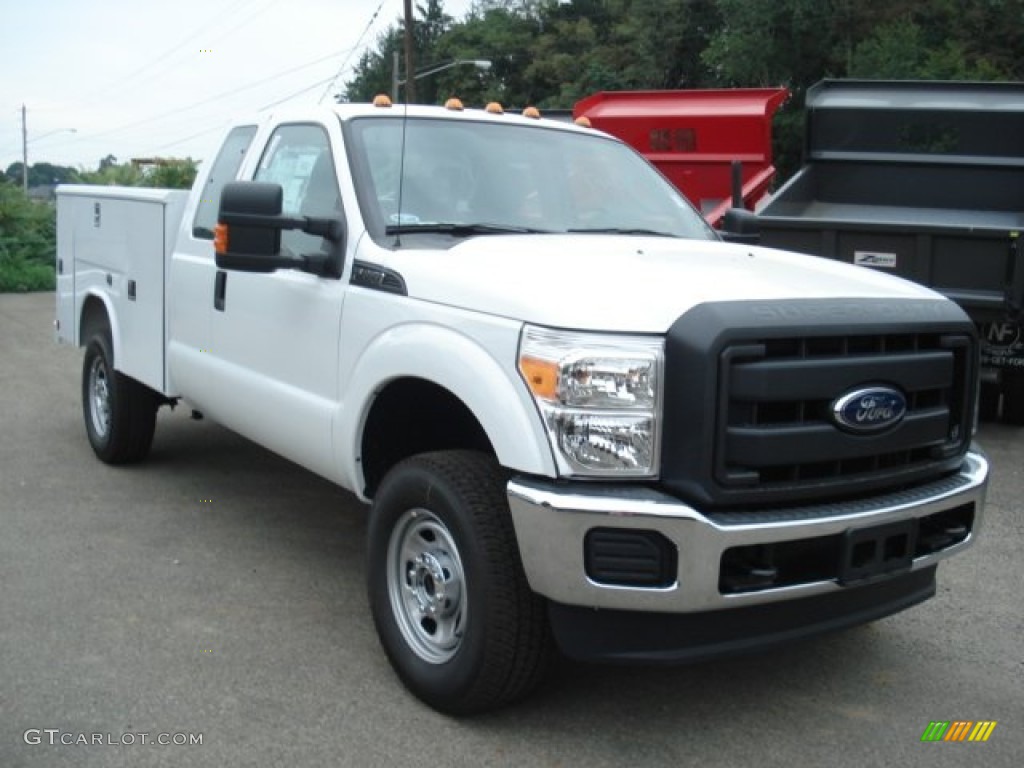 Oxford White 2012 Ford F350 Super Duty XL SuperCab 4x4 Commercial Exterior Photo #69551658