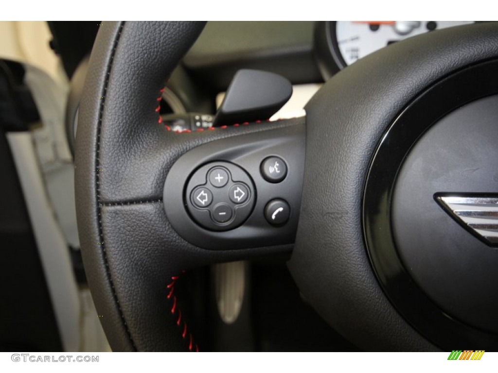 2013 Mini Cooper S Hardtop Controls Photo #69553986