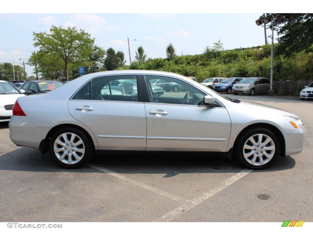 2006 Accord LX V6 Sedan - Alabaster Silver Metallic / Gray photo #4