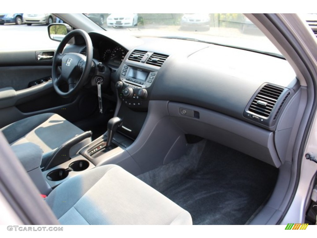 2006 Accord LX V6 Sedan - Alabaster Silver Metallic / Gray photo #24