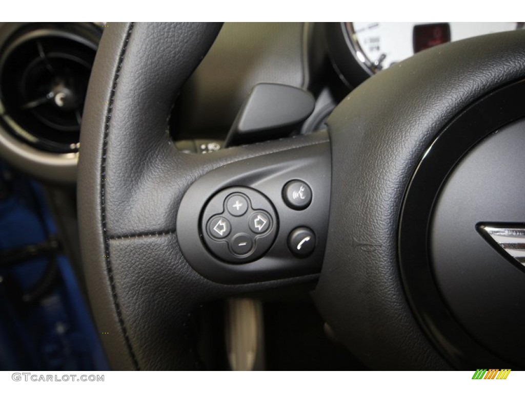 2012 Mini Cooper S Countryman Controls Photo #69554613