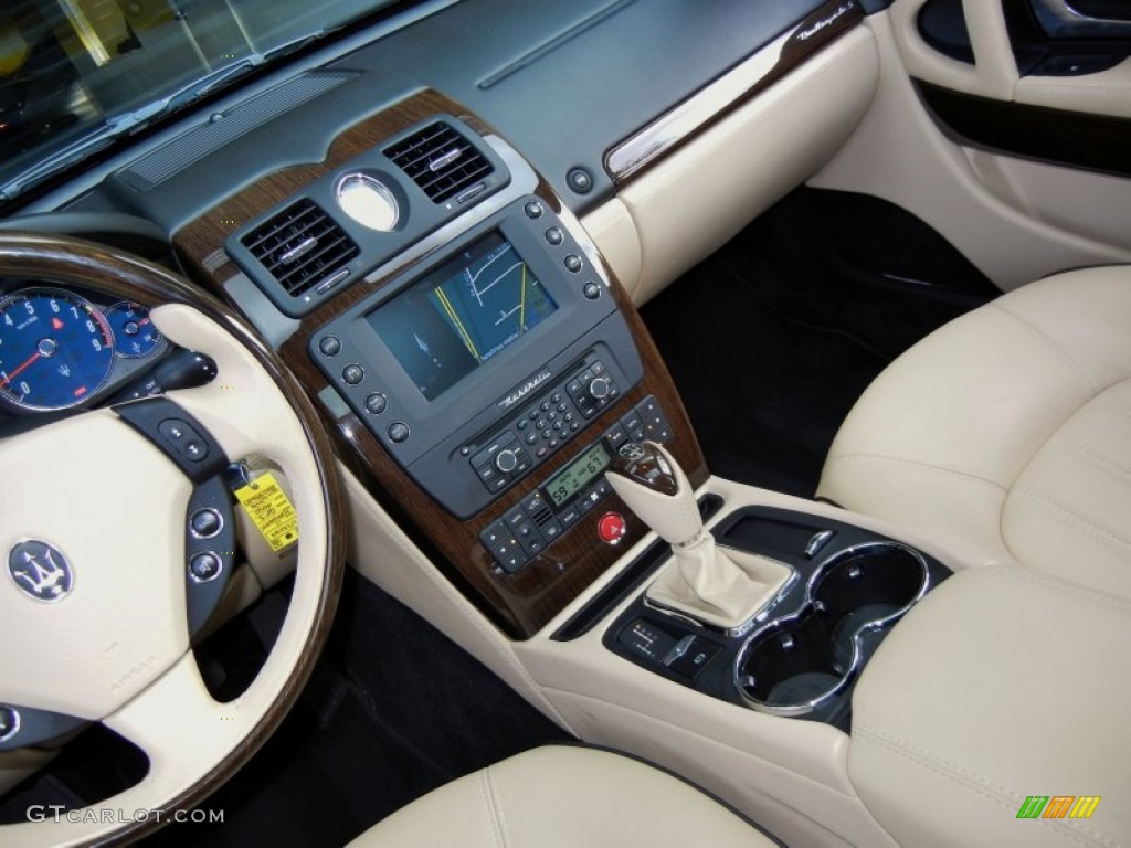 2011 Maserati Quattroporte S Controls Photo #69555405