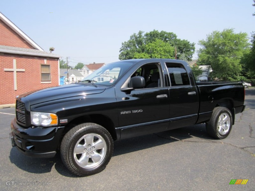 2004 Ram 1500 SLT Quad Cab 4x4 - Black / Dark Slate Gray photo #1