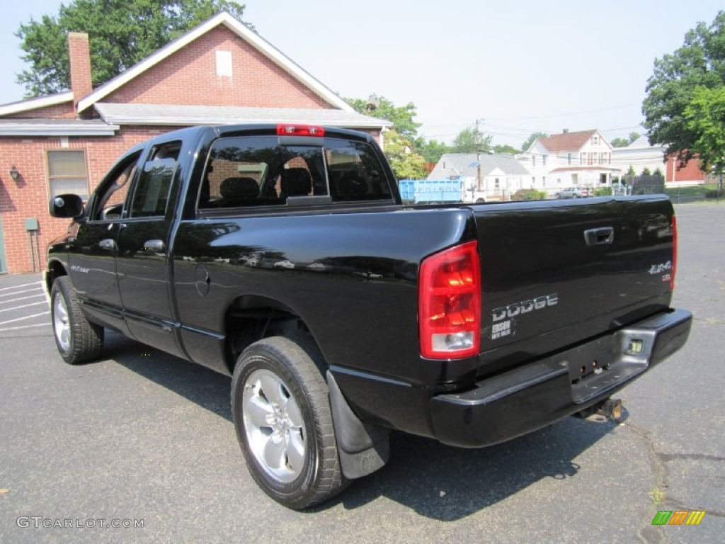 2004 Ram 1500 SLT Quad Cab 4x4 - Black / Dark Slate Gray photo #5