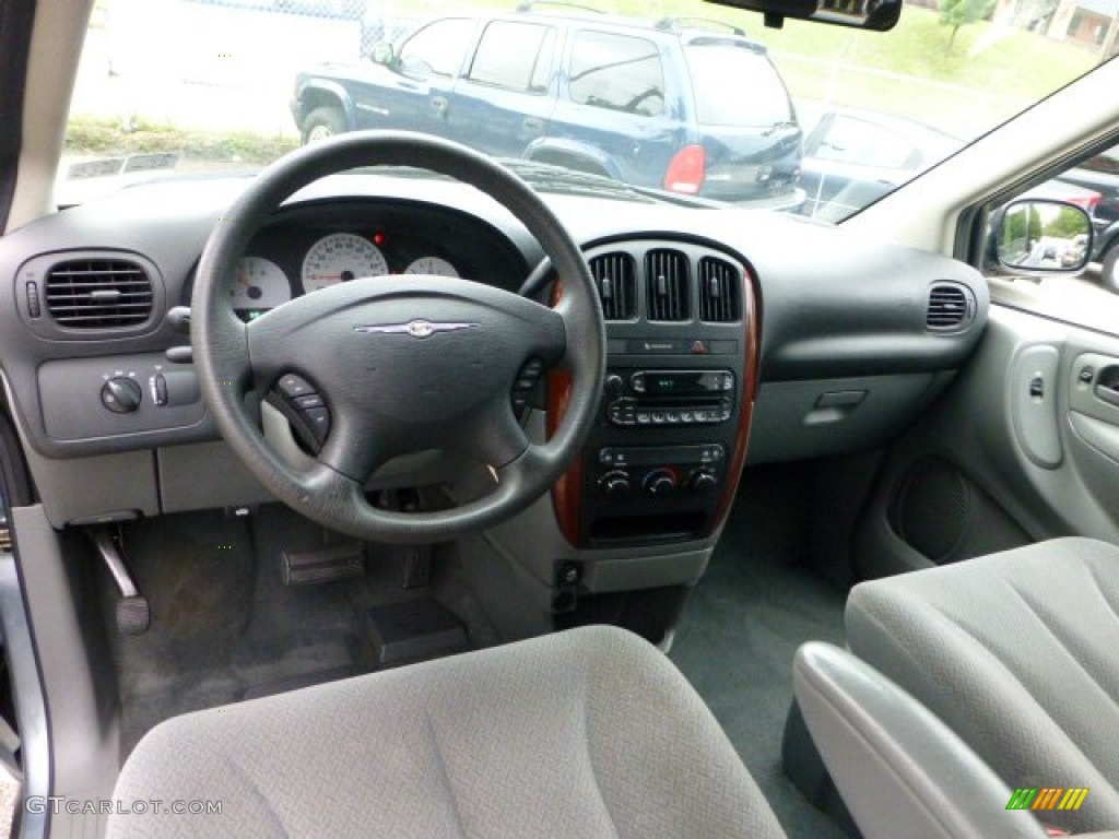 Medium Slate Gray Interior 2006 Chrysler Town & Country Standard Town & Country Model Photo #69558912