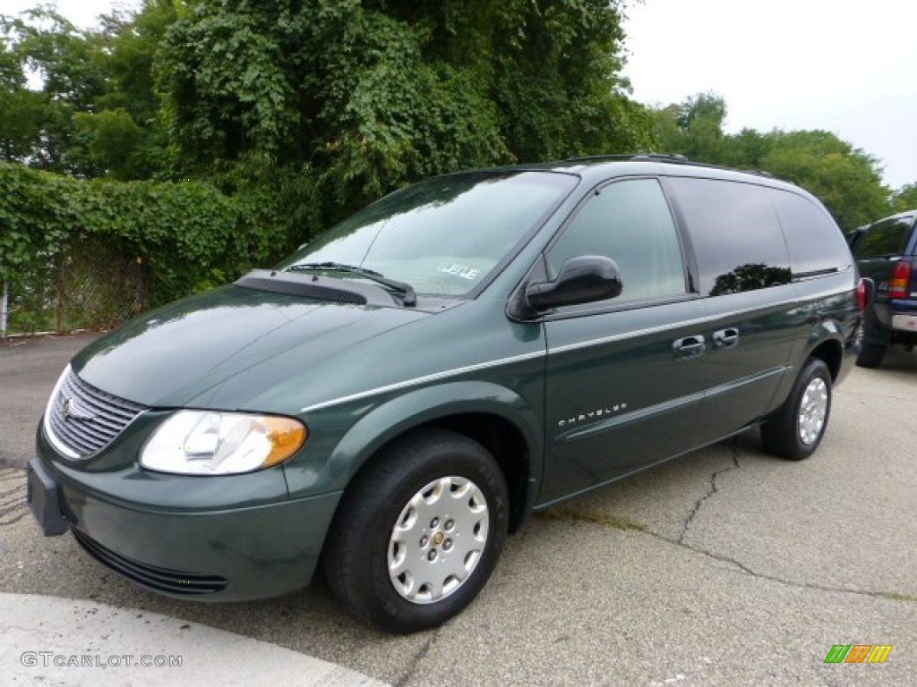2001 Chrysler Town & Country LX Exterior Photos