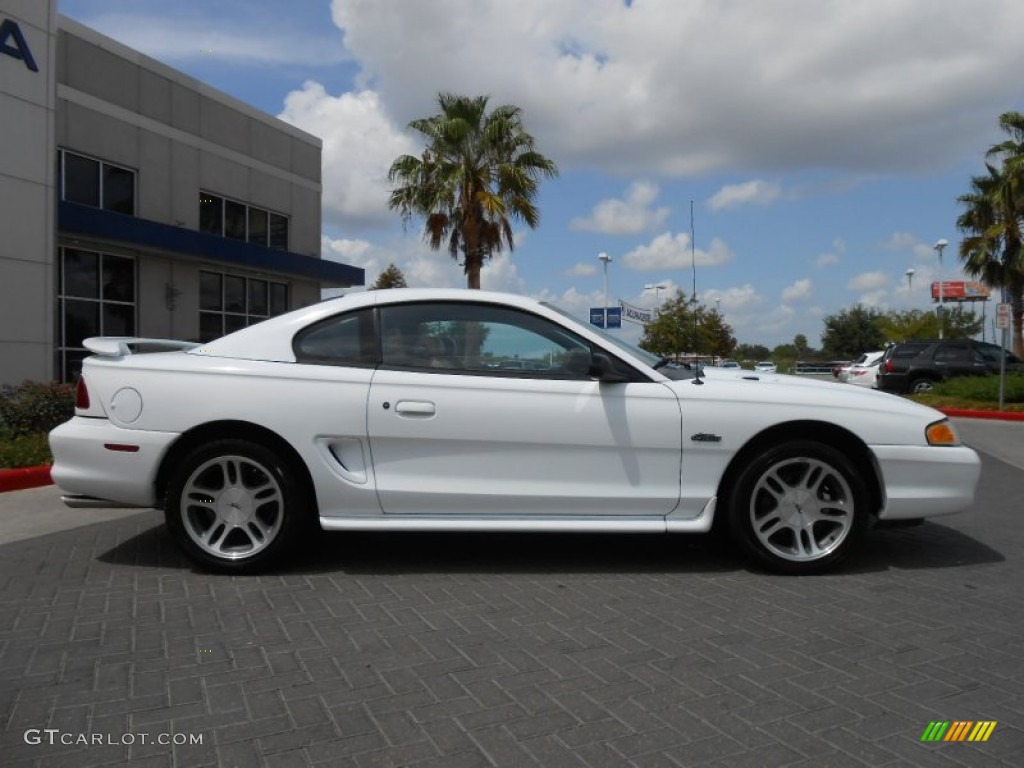 Crystal White 1997 Ford Mustang GT Coupe Exterior Photo #69559260