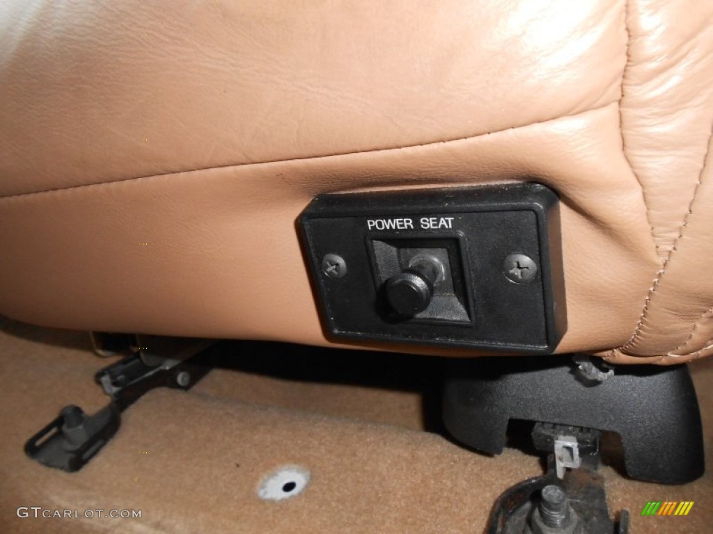 1997 Ford Mustang GT Coupe Controls Photo #69559461