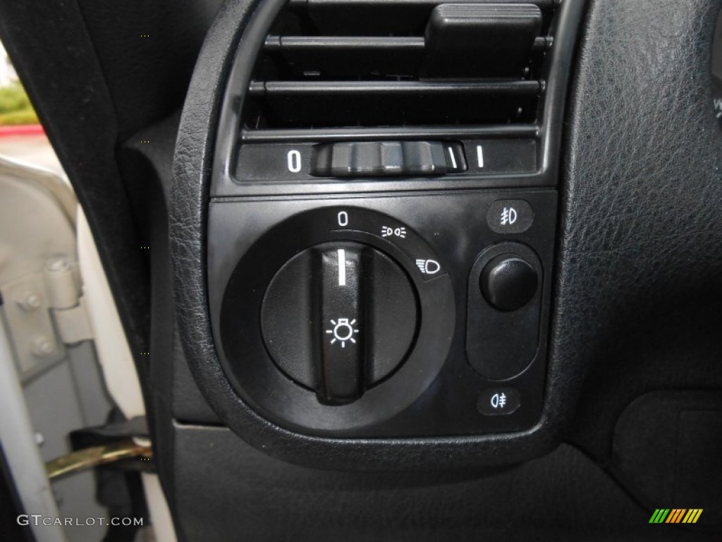 1996 BMW 3 Series 328i Convertible Controls Photo #69559755