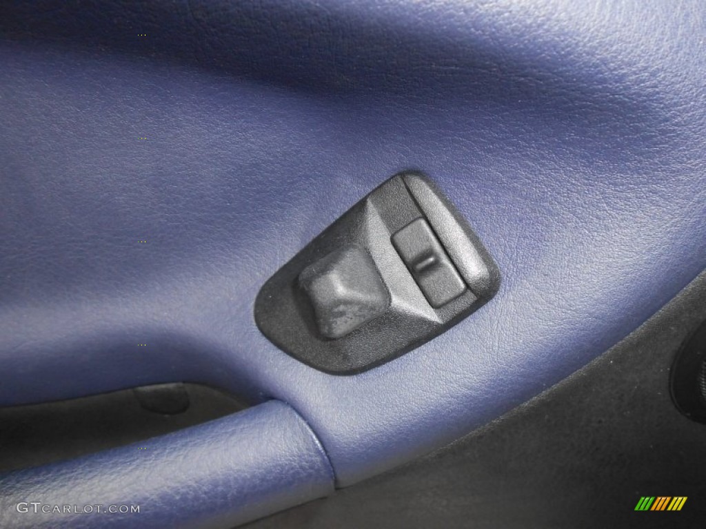 1996 BMW 3 Series 328i Convertible Controls Photo #69559764