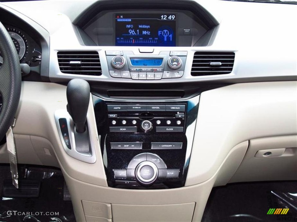 2012 Honda Odyssey EX-L Controls Photo #69560799