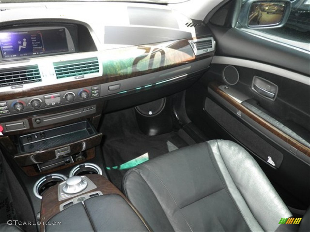 2002 7 Series 745i Sedan - Jet Black / Black photo #39