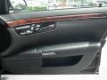 Black - S 550 4Matic Sedan Photo No. 29