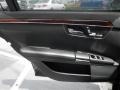 Black - S 550 4Matic Sedan Photo No. 35