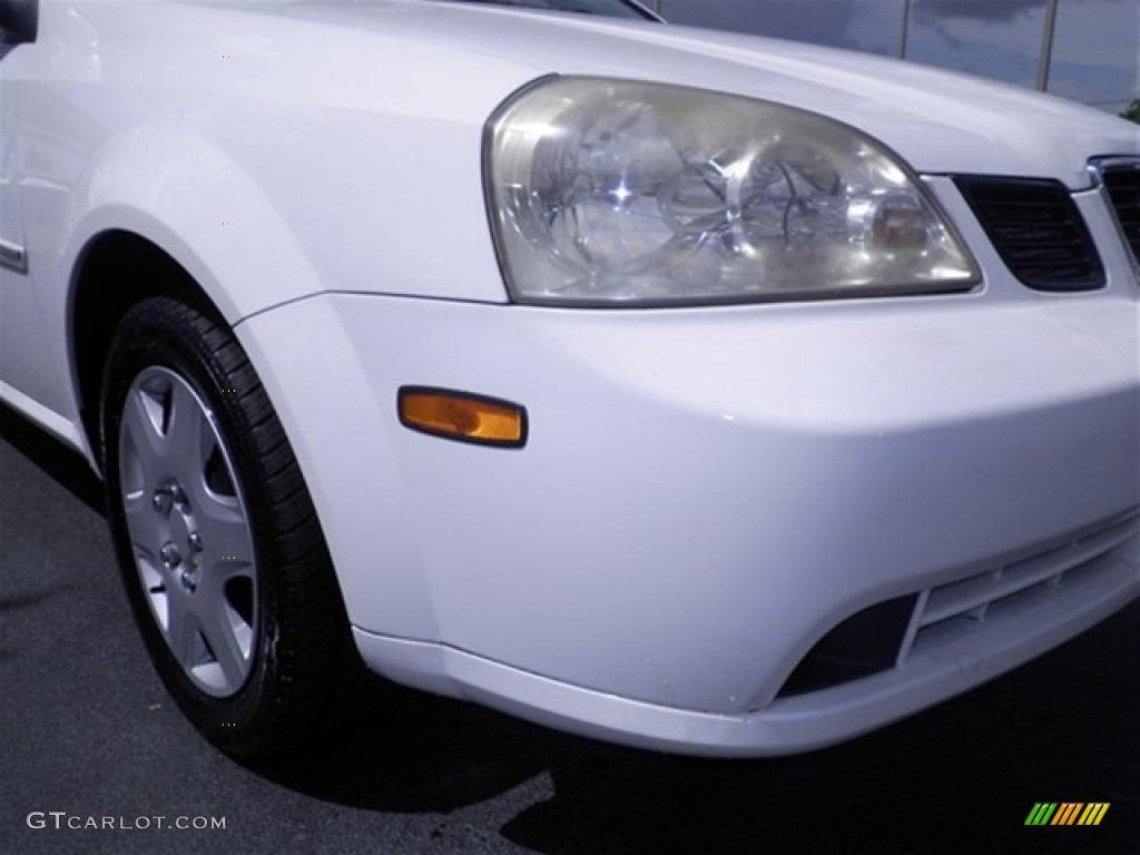 2004 Forenza S - Absolute White / Gray photo #2