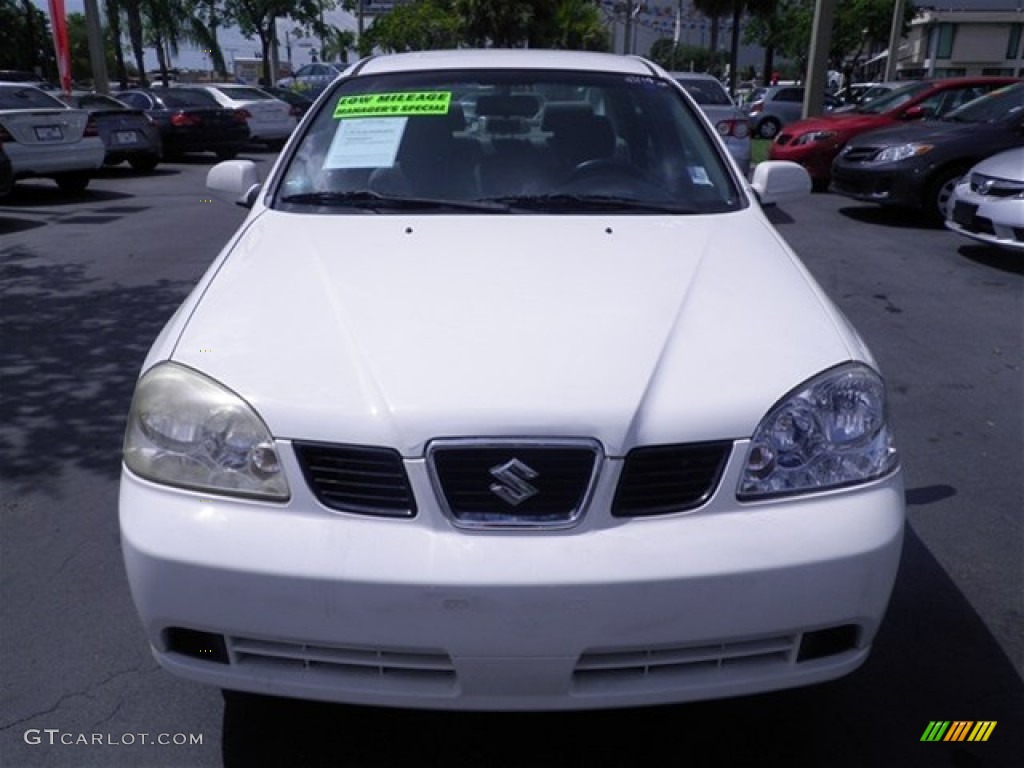 2004 Forenza S - Absolute White / Gray photo #5