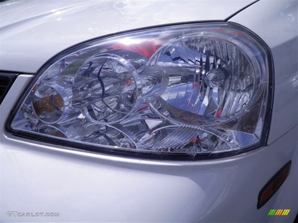 2004 Forenza S - Absolute White / Gray photo #6
