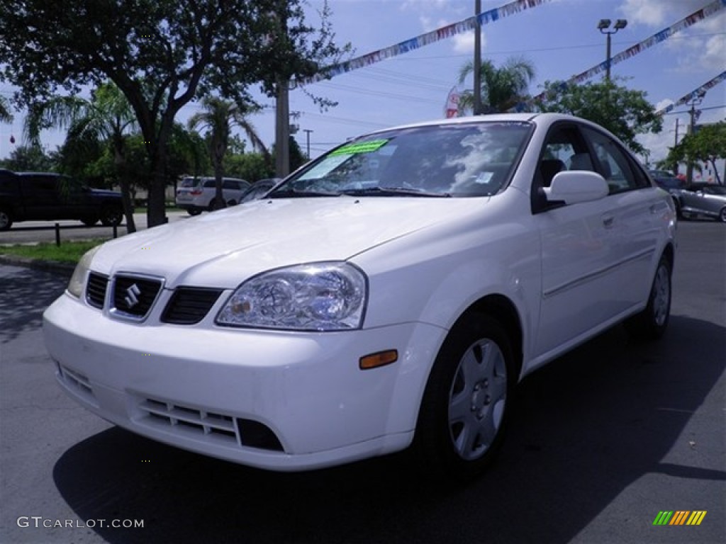 2004 Forenza S - Absolute White / Gray photo #8