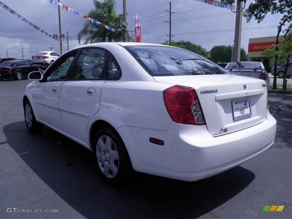 2004 Forenza S - Absolute White / Gray photo #10