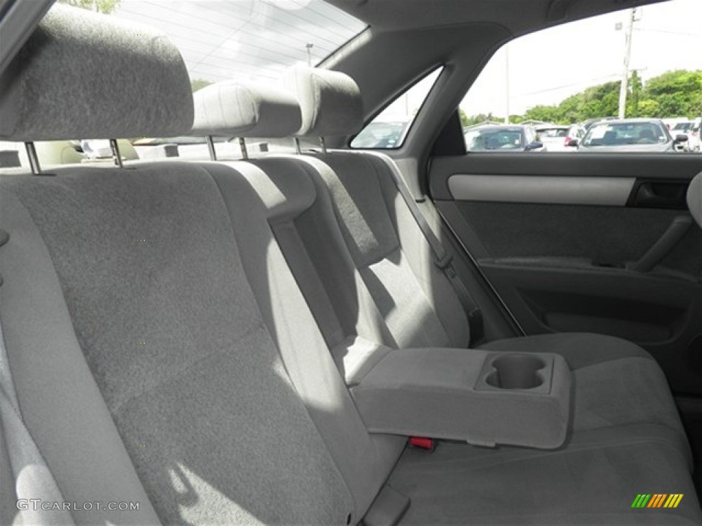 2004 Forenza S - Absolute White / Gray photo #23