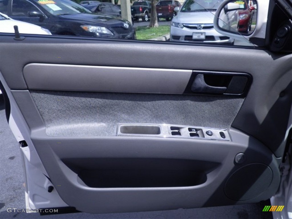 2004 Forenza S - Absolute White / Gray photo #26