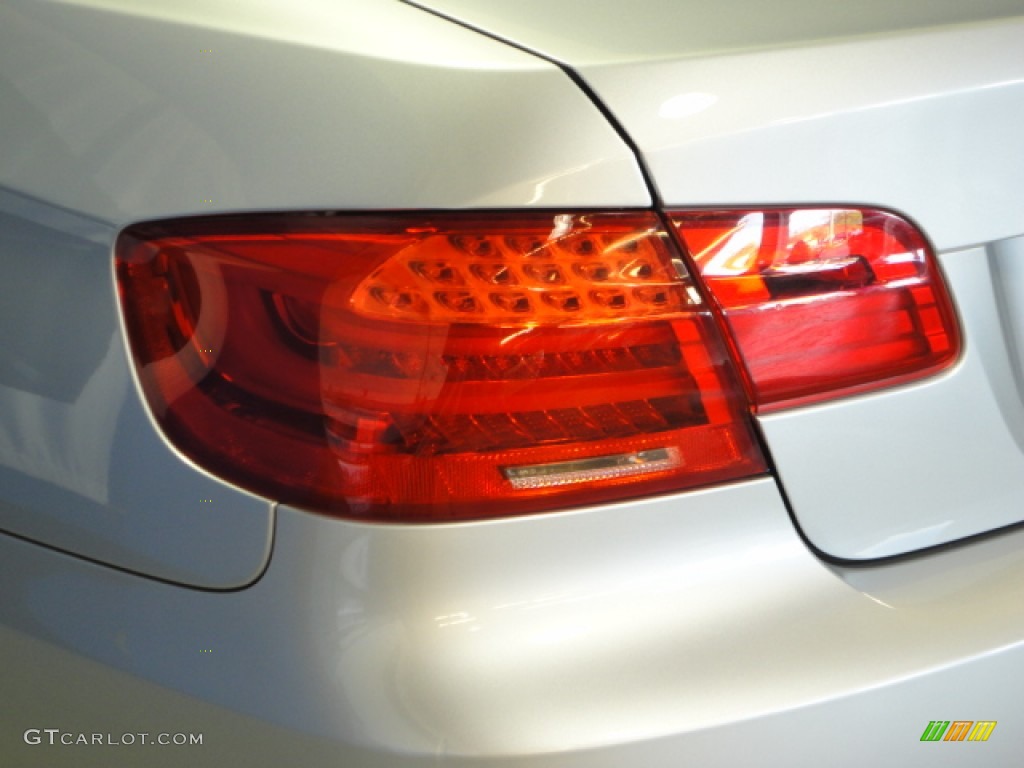 2011 3 Series 335i xDrive Coupe - Titanium Silver Metallic / Coral Red/Black Dakota Leather photo #29