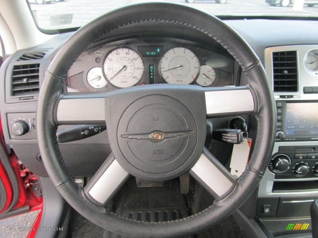 2009 Chrysler 300 Touring AWD Steering Wheel Photos