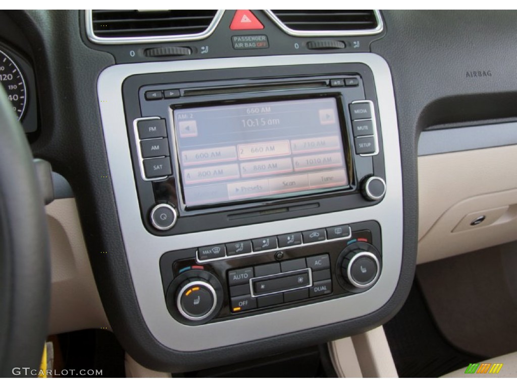 2011 Volkswagen Eos Komfort Controls Photo #69579378