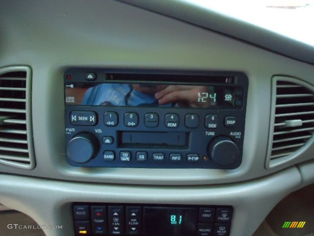 2004 Buick Regal LS Audio System Photos