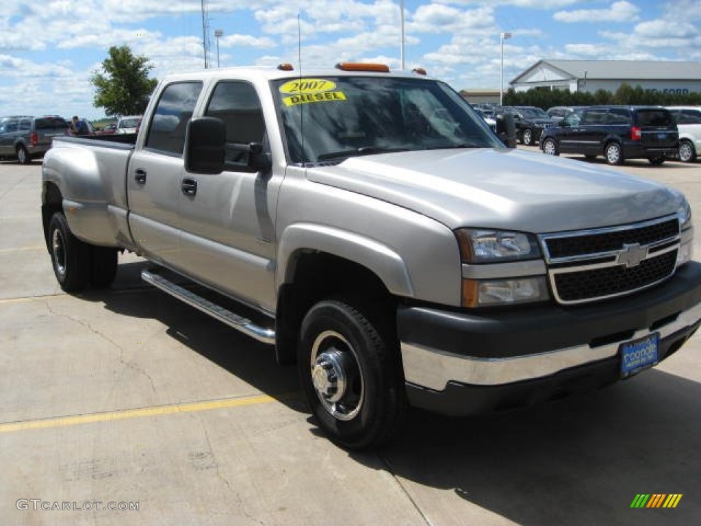 2007 Silverado 3500HD Classic LT Crew Cab 4x4 Dually - Silver Birch Metallic / Dark Charcoal photo #18