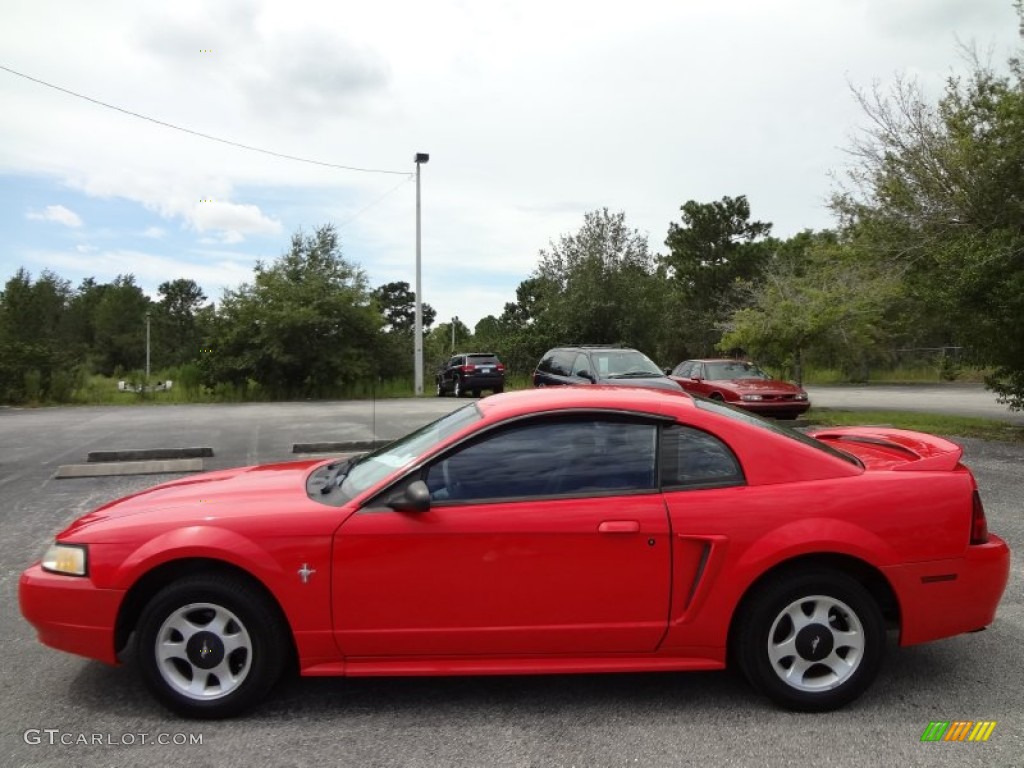 2000 Mustang V6 Coupe - Performance Red / Medium Graphite photo #2