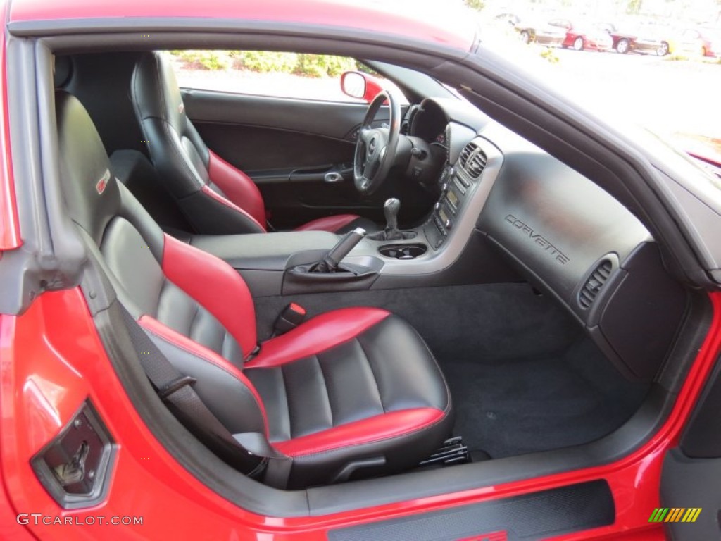 Ebony Black/Red Interior 2006 Chevrolet Corvette Z06 Photo #69590175