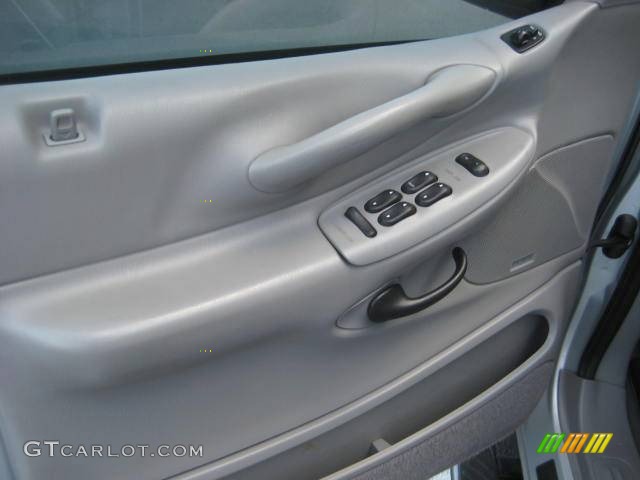 2001 Expedition XLT - Silver Metallic / Medium Graphite photo #9