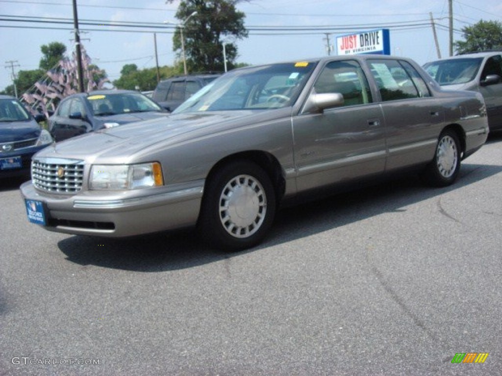 1999 DeVille Sedan - Moonstone / Neutral Shale photo #2