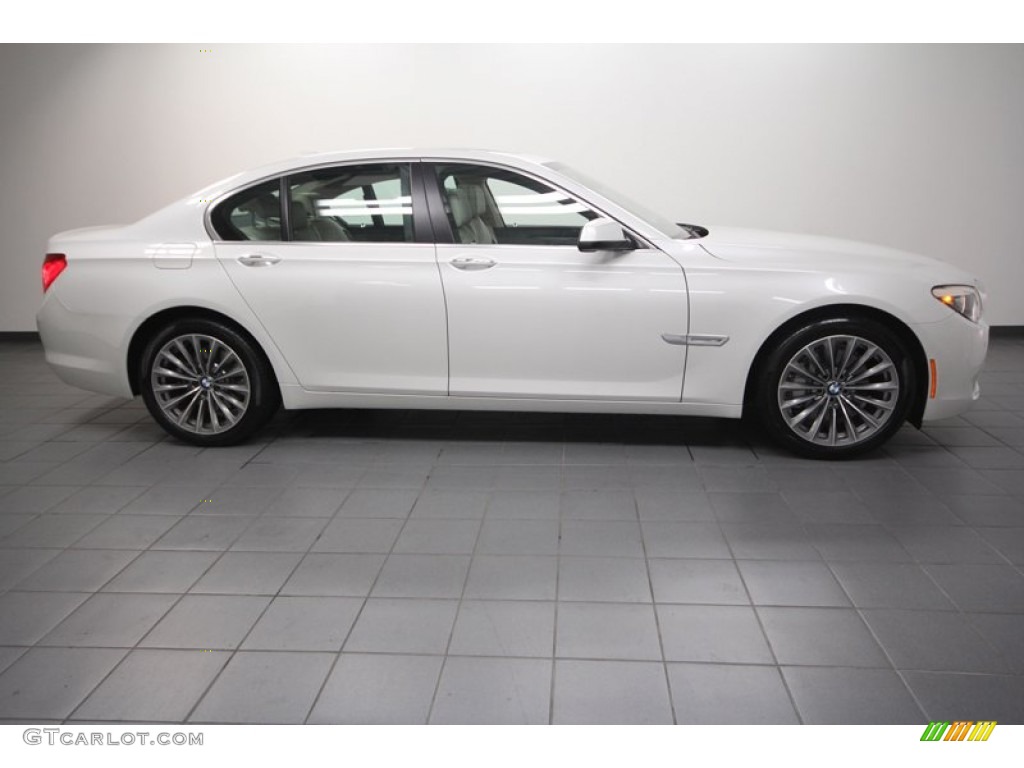 2012 7 Series 740i Sedan - Mineral White Metallic / Oyster/Black photo #7