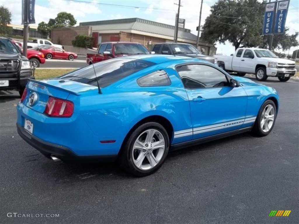 2010 Mustang V6 Premium Coupe - Grabber Blue / Charcoal Black photo #3