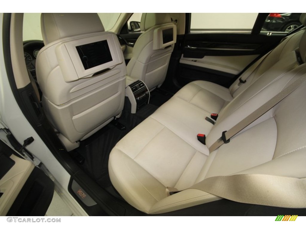 2012 7 Series 740i Sedan - Mineral White Metallic / Oyster/Black photo #28