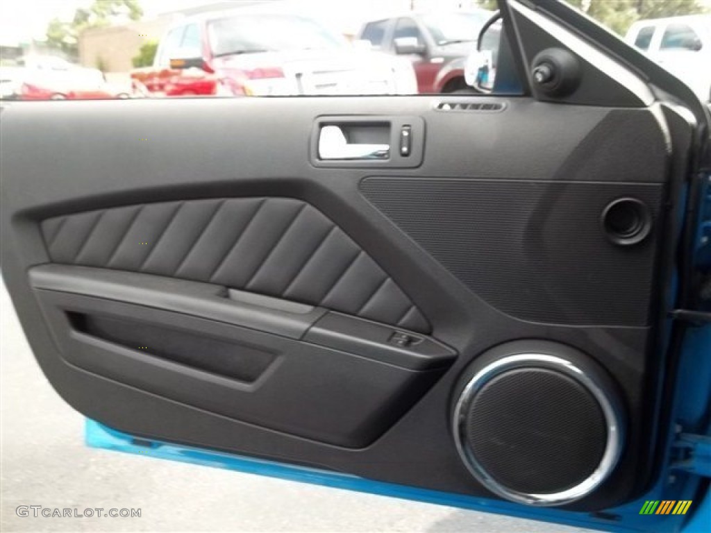 2010 Mustang V6 Premium Coupe - Grabber Blue / Charcoal Black photo #22