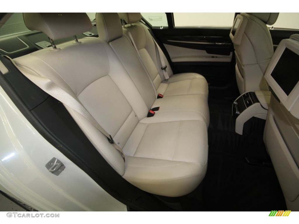 2012 7 Series 740i Sedan - Mineral White Metallic / Oyster/Black photo #46