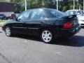 Blackout - Sentra 1.8 S Special Edition Photo No. 4