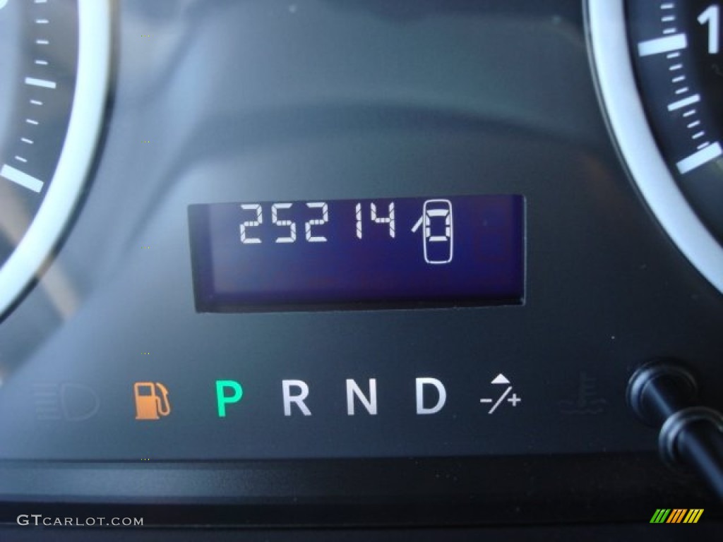 2010 Ram 1500 SLT Crew Cab - Mineral Gray Metallic / Dark Slate/Medium Graystone photo #13