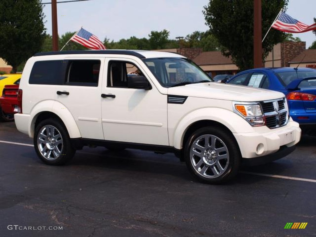 2008 Nitro SXT 4x4 - Stone White / Dark Slate Gray/Light Slate Gray photo #2