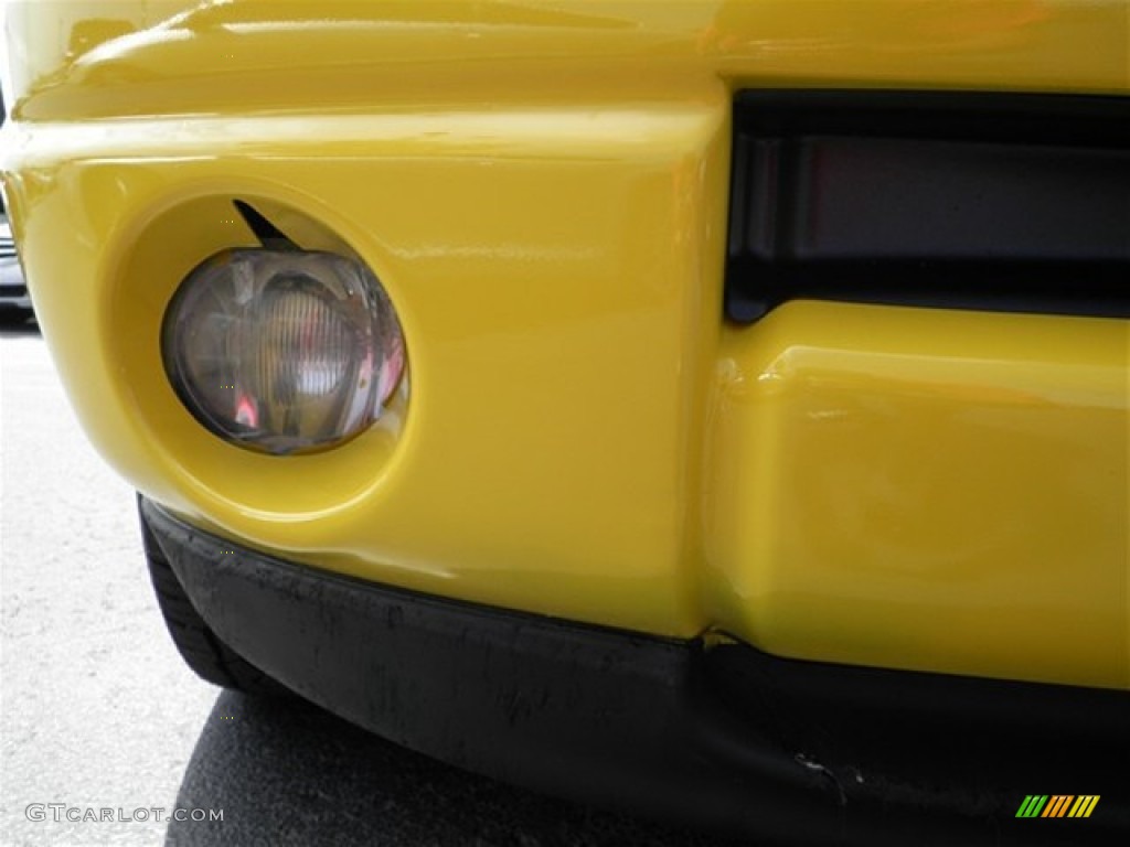 2004 Ram 1500 SLT Quad Cab - Solar Yellow / Dark Slate Gray photo #4